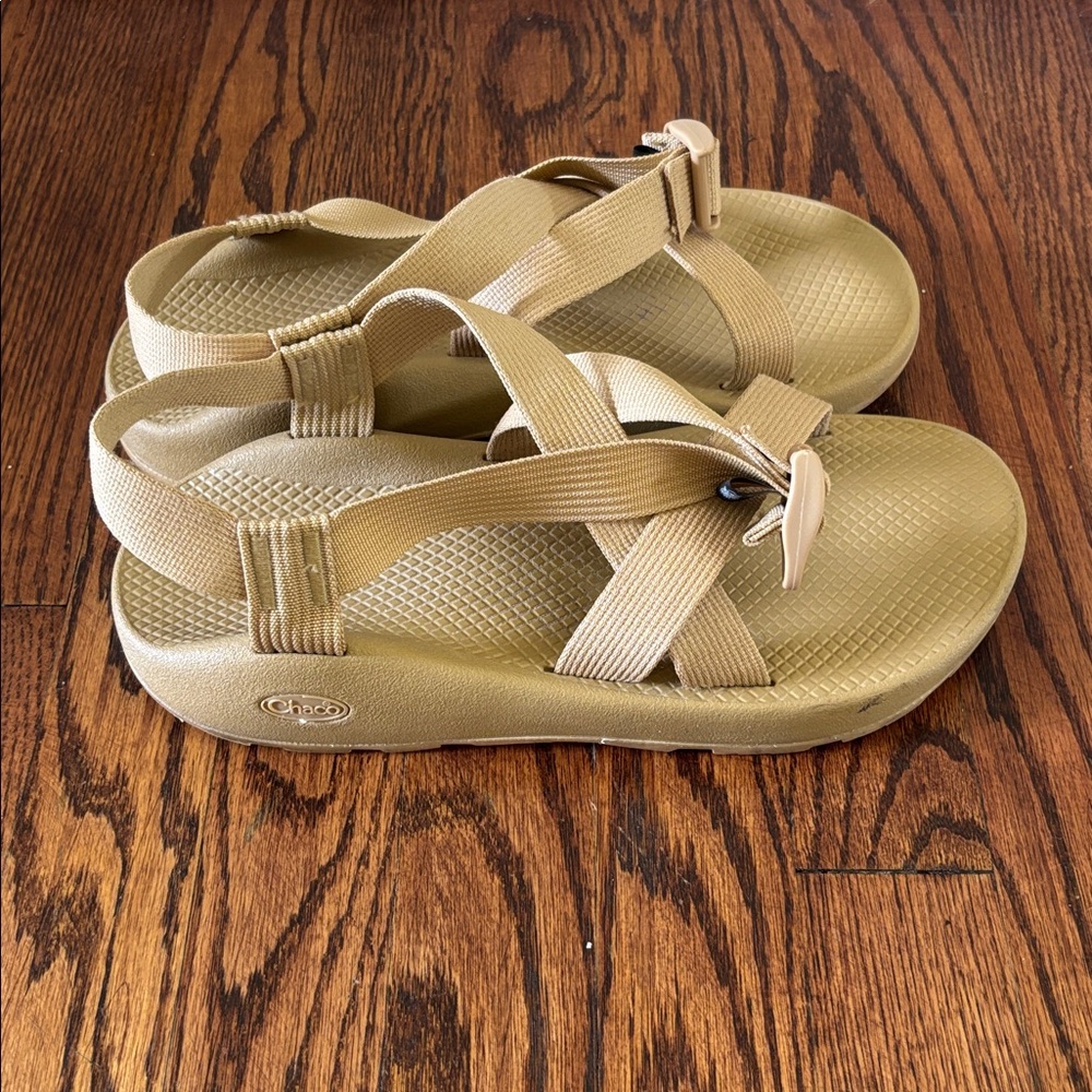 Chaco Men’s Z/1 Classic Adjustable Strap Sandal, Size 10, Tan/Beige - Picture 4 of 7